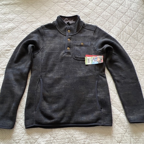 Sherpa adventure Gear Lumbini Pullover Men’s Size Small New with tags.